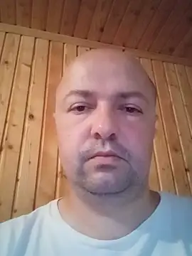 Luceriusbigass: απευθείας συνομιλία ΧΧΧ
