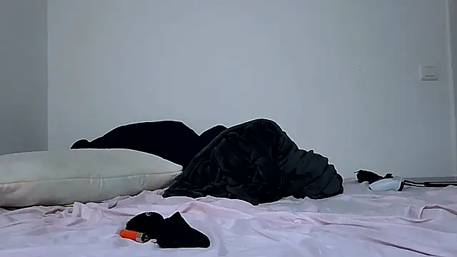 yanick931 live XXX chat