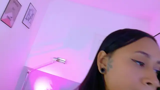 cattaleeyaan Live XXX chat