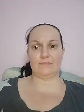 Czat XXX na żywo – BustyLadyAlma
