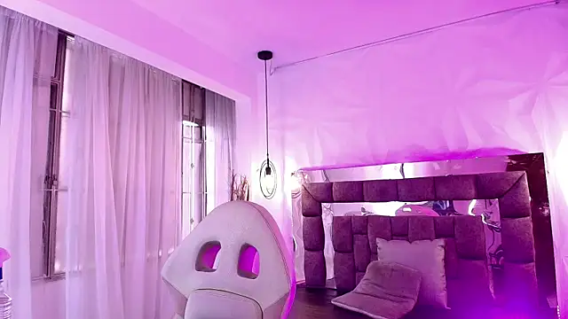 Queen_perla_'s Live XXX Chat