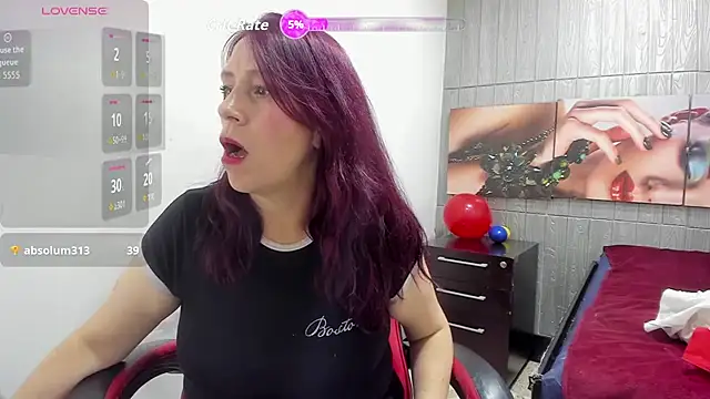 XXX chat uživo modela Chantalvedette