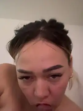 Danielavegax Adlı Modelin Canlı XXX Sohbeti