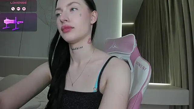 JenniferQueen11 Live XXX-Chat