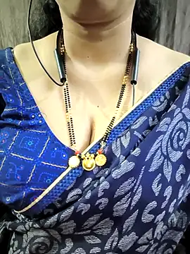 bhuvana_555's Live XXX Chat