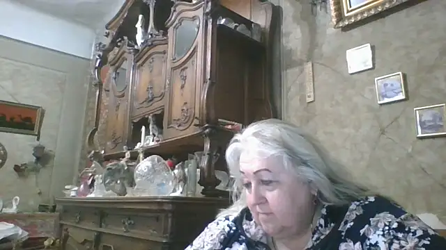 XXX chat uživo modela Lala-Love56