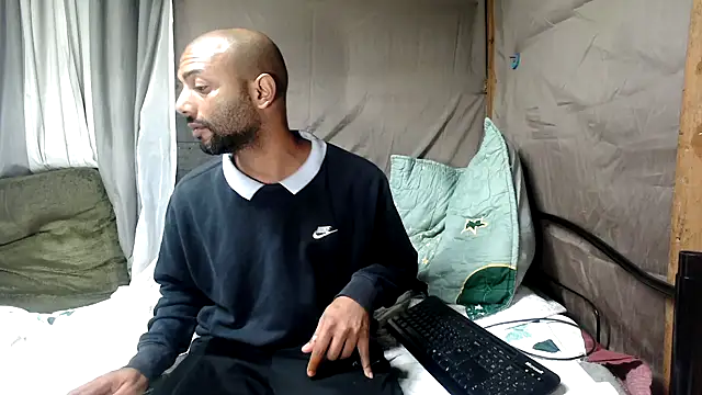 CamodickのライブXXXチャット