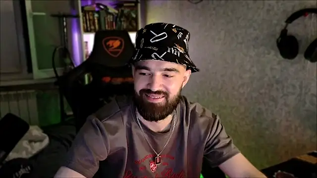 Chat +18 de _Serious_Man ao vivo