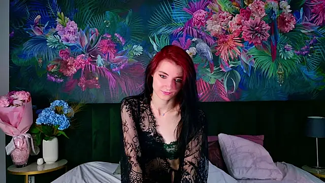 XXX chat uživo modela NicoleLuxe