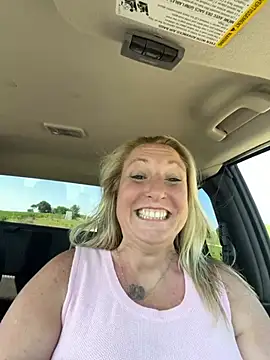 XXX chat uživo modela sweetkacibaby