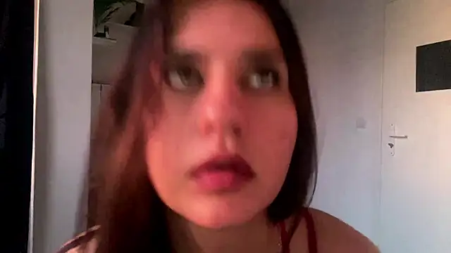mellowpuffX Adlı Modelin Canlı XXX Sohbeti