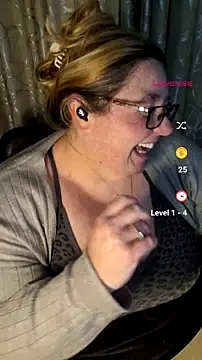 Iceprincess2bad4u's Live XXX Chat