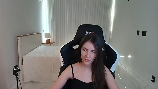 upssnowyn Live XXX chat
