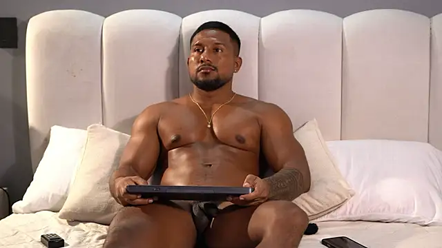 Онлайн чат XXX CallumMuscle
