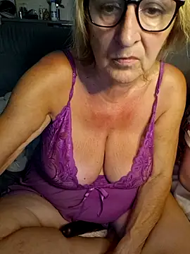 phryna@xh Live XXX Chat