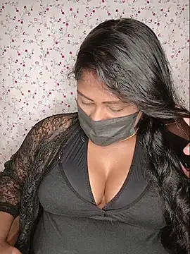 Tamil_Romantic_SaroのライブXXXチャット