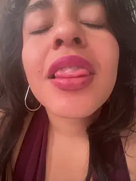 EmilyNoir1 Live XXX-Chat