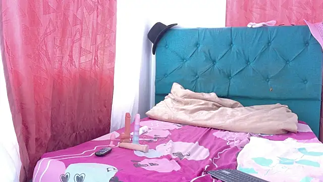Vanessa_7_ Adlı Modelin Canlı XXX Sohbeti