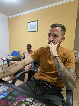 Chat +18 de MeladoDiMel ao vivo