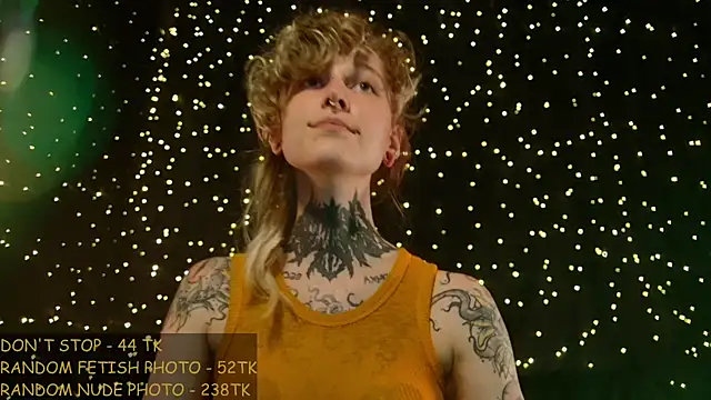 Chatroom XXX en direct de Littlespacemouse
