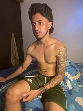 Kriss_Edwards 现场XXX聊天
