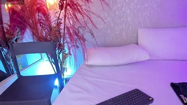 Chatroom XXX en direct de Martina_077