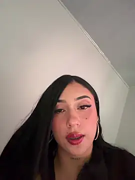 LilacNoir Chat XXX in diretta