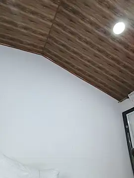 AgathaPember's Live XXX Chat