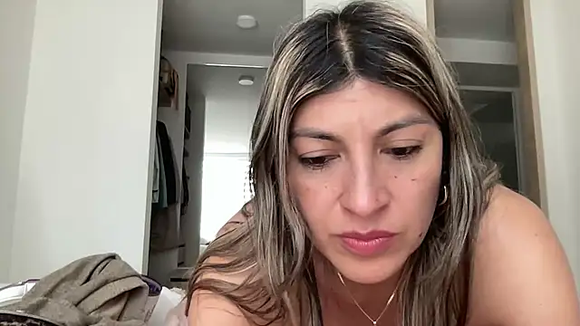 Chat XXX en directo de LunaBeya