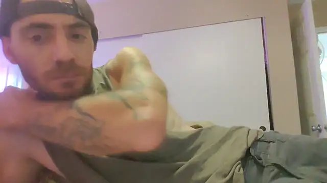 Huntzg23 Chat XXX in diretta