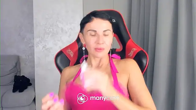 Angel_iam Adlı Modelin Canlı XXX Sohbeti