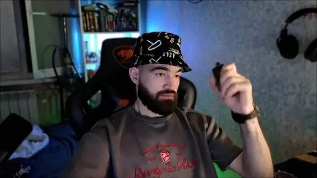 _Serious_Man Chat XXX in diretta