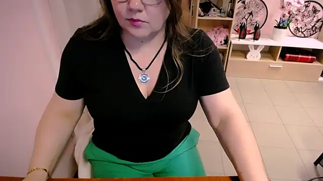 Chat +18 de NeuroDoll ao vivo
