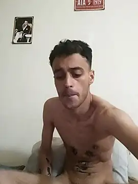Rhast211 Live XXX-chat