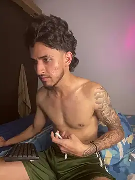 دردشة Kriss_Edwards الجنسية المباشرة