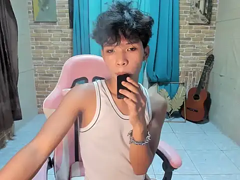 Živý XXX chat YURI_KUN