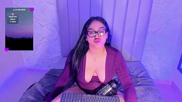 Lya_dubois_'s Live XXX Chat