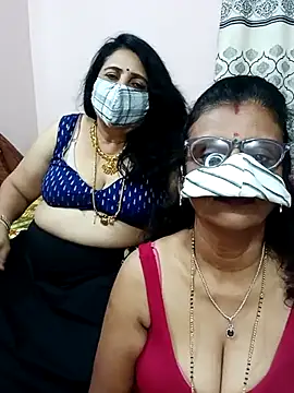 Kannadasexywifes' Live XXX Chat