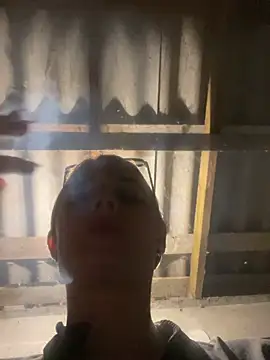 Flossy_Vettie Adlı Modelin Canlı XXX Sohbeti