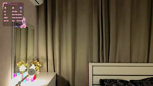 DaynaMacha's Live XXX Chat