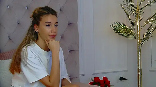 KimmDaviss Chat XXX in diretta