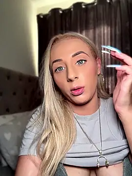 Chat XXX en directo de Strongqueen