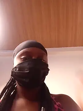 LaineOlives' Live XXX Chat