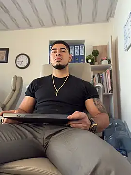 Chatroom XXX en direct de Dimitri_Colleman