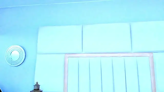 LaylaaDoll's Live XXX Chat