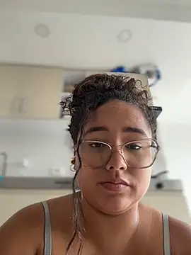 CurlyGirl_1 Chat XXX live