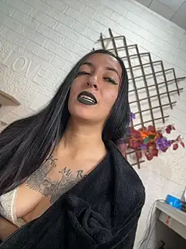 XXX chat uživo modela SALOME_KORLAND