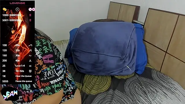 Chat +18 de ella_harry ao vivo