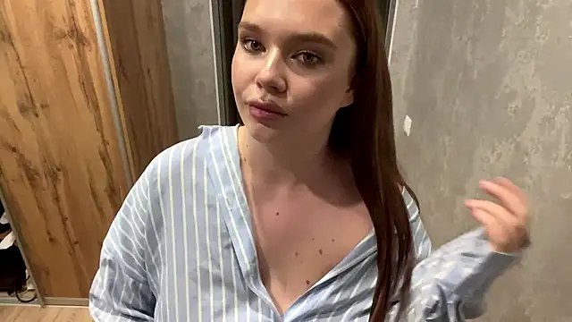 MollyFenx Chat XXX in diretta