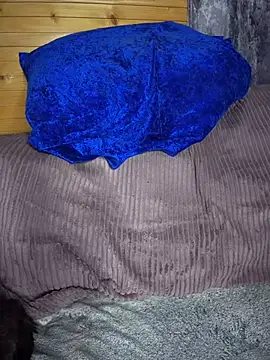 ThyraHash Live XXX-chat